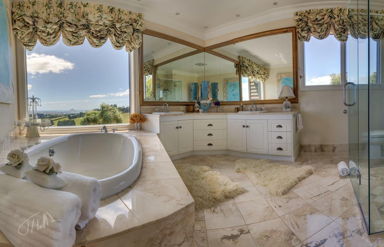 Eagle Ridge Lodge Tauranga Ngoại thất bức ảnh